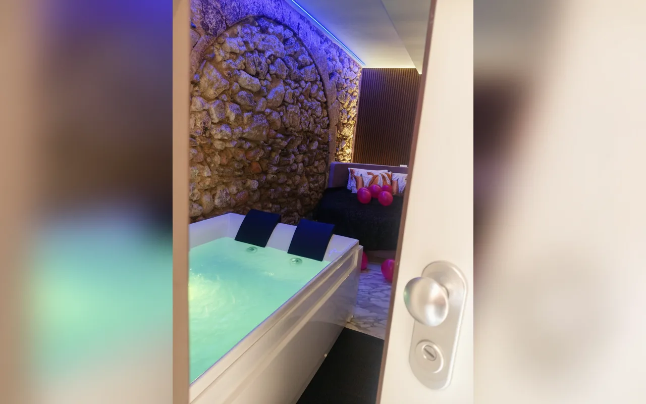 Camera con bagno privato — Suite San Giovanni, Gela (Sicilia) (foto 19)