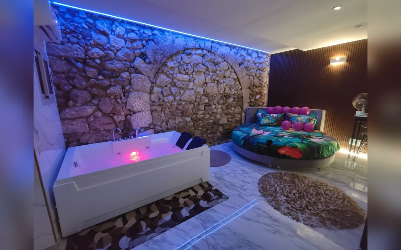 Camera con bagno privato — Suite San Giovanni, Gela (Sicilia) (foto 7)